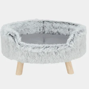 Sofá para mascotas de diseño moderno con felpa de pelo largo gris y patas de madera, perfecto para el confort y estilo de pequeños animales domésticos