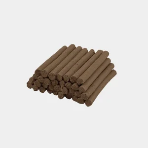 Montón de snacks light para perros en forma de palitos apilados, ideales para una alimentación saludable y entrenamiento efectivo de tu mascota