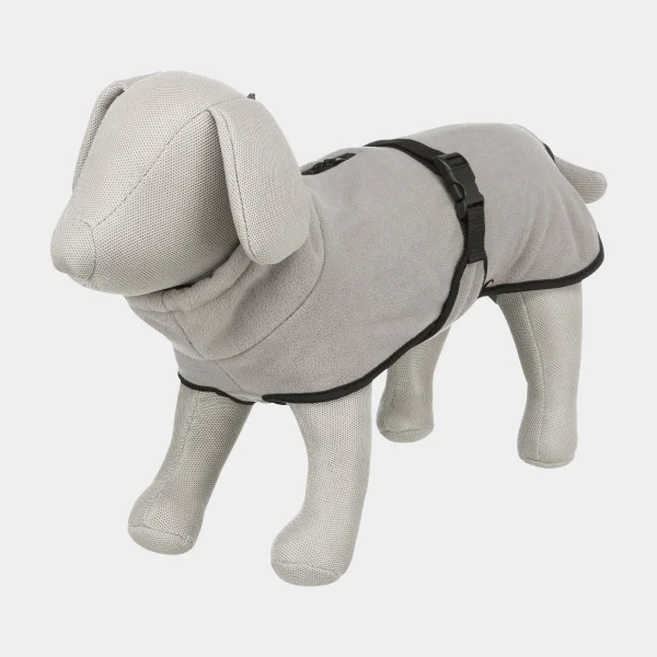Abrigo polar para perros de color gris, con cuello alto ajustable y hebilla en el abdomen para un ajuste seguro