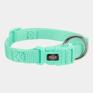 Collar ajustable para perros Trixie en verde menta con hebilla de cierre seguro y anillo metálico