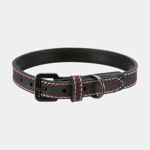 Collar elegante para perros en piel negra con costuras y detalles en rojo, y hebilla metálica, ideal para un estilo distinguido y duradero