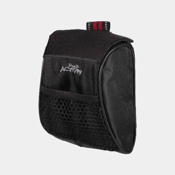 Imagen de una bolsa snack reutilizable para perros, fabricada en poliéster duradero, con cierre magnético y bolsillo frontal adicional