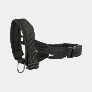 Bozal ajustable para perros en color negro, fabricado en nylon resistente con acolchado de neopreno y anilla en forma D para un mejor control y comodidad