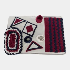 DogActivity alfombra de estimulación mental para perros con varias estaciones y compartimentos para esconder snacks y juguetes