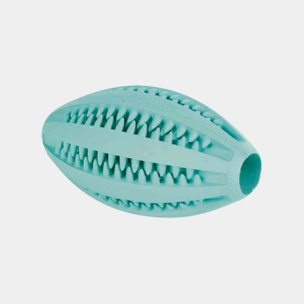 Pelota pequeña de rugby para perros hecha de caucho natural, color menta, con bordes texturizados para masajear las encías y limpiar los dientes