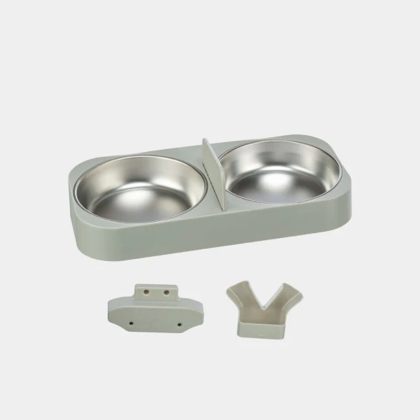 Comedero para perros doble con cuencos de acero inoxidable, separador central y base antideslizante, ideal para la alimentación simultánea de dos mascotas